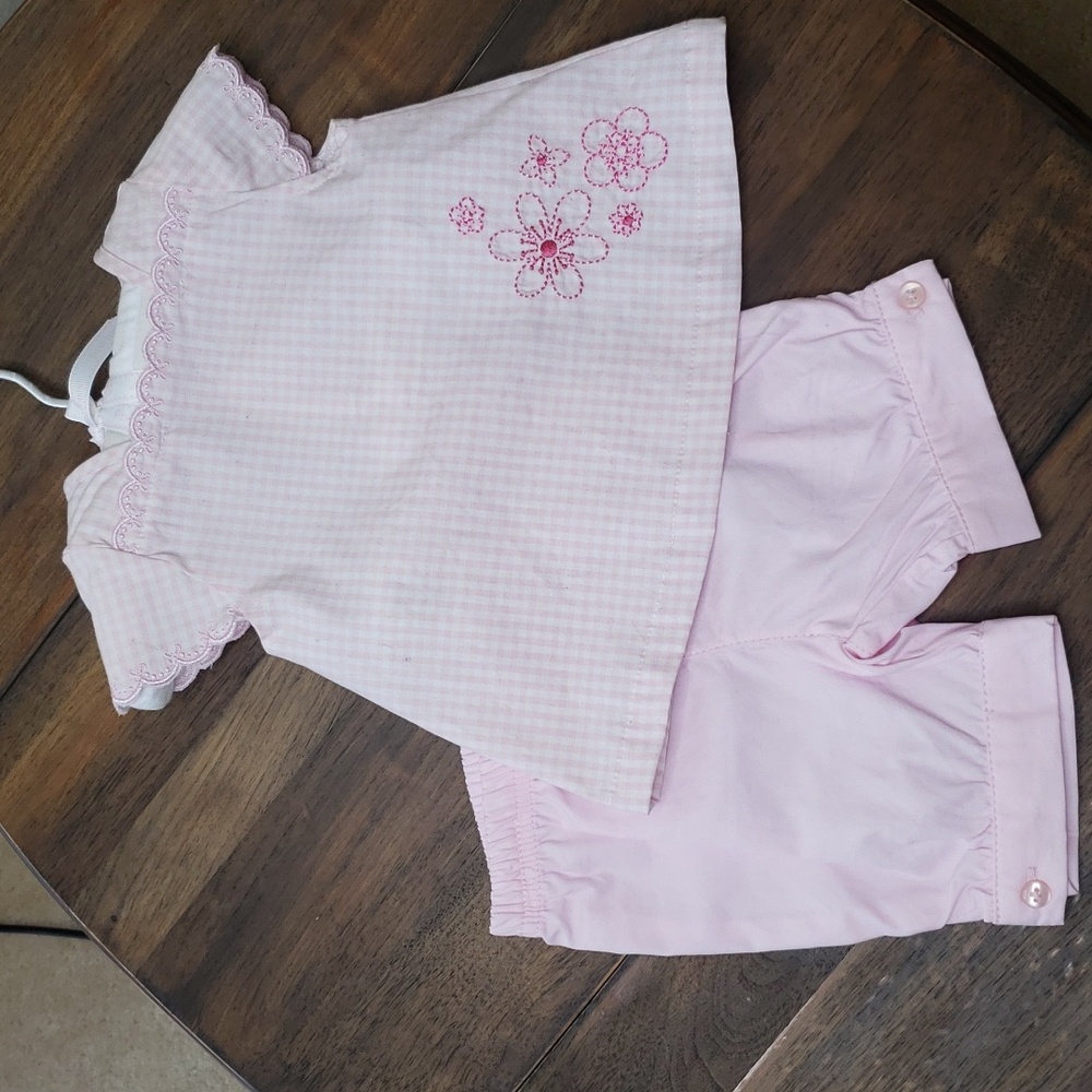 First Moments NWOT Layette Two Piece Gingham Set Sz 0-3M